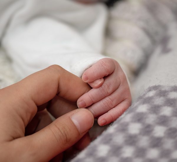 babys-hand
